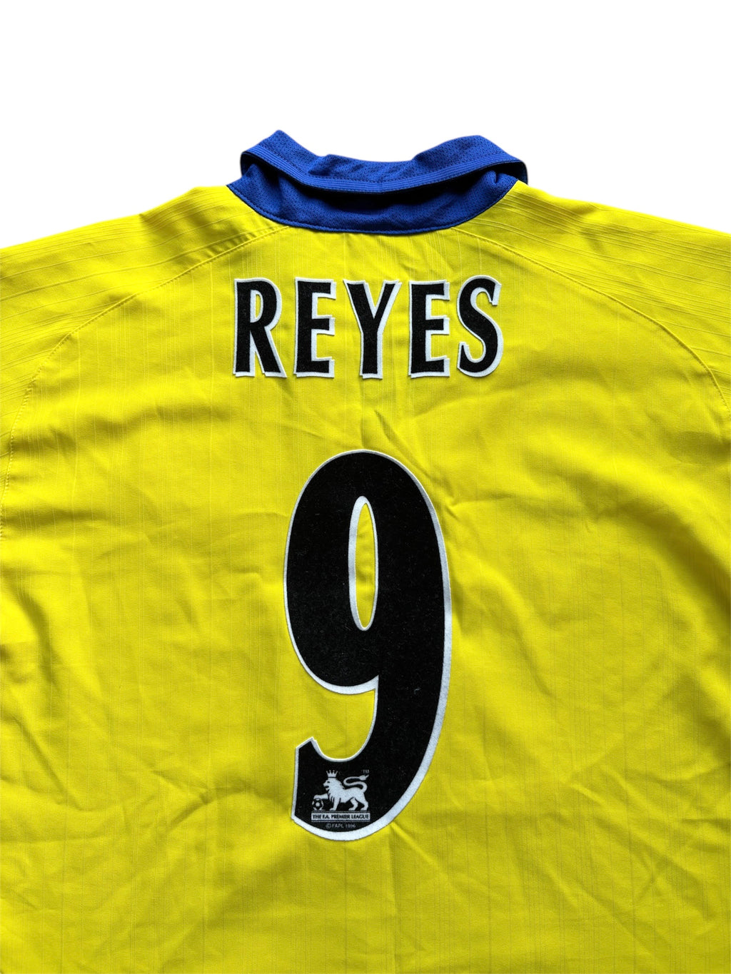 2003/04 Arsenal Away Shirt Reyes 9 - (L)
