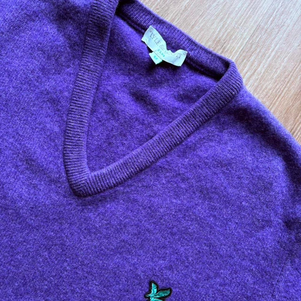 Vintage Lyle & Scott Woolen V Neck Jumper (M)