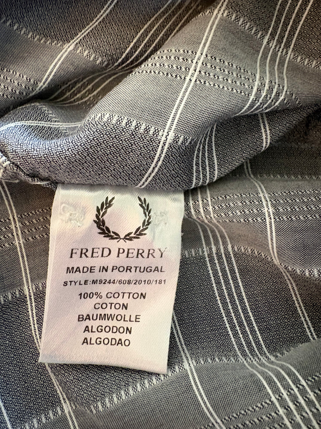Vintage 90s Fred Perry Grey Short Sleeved Shirt (XL)