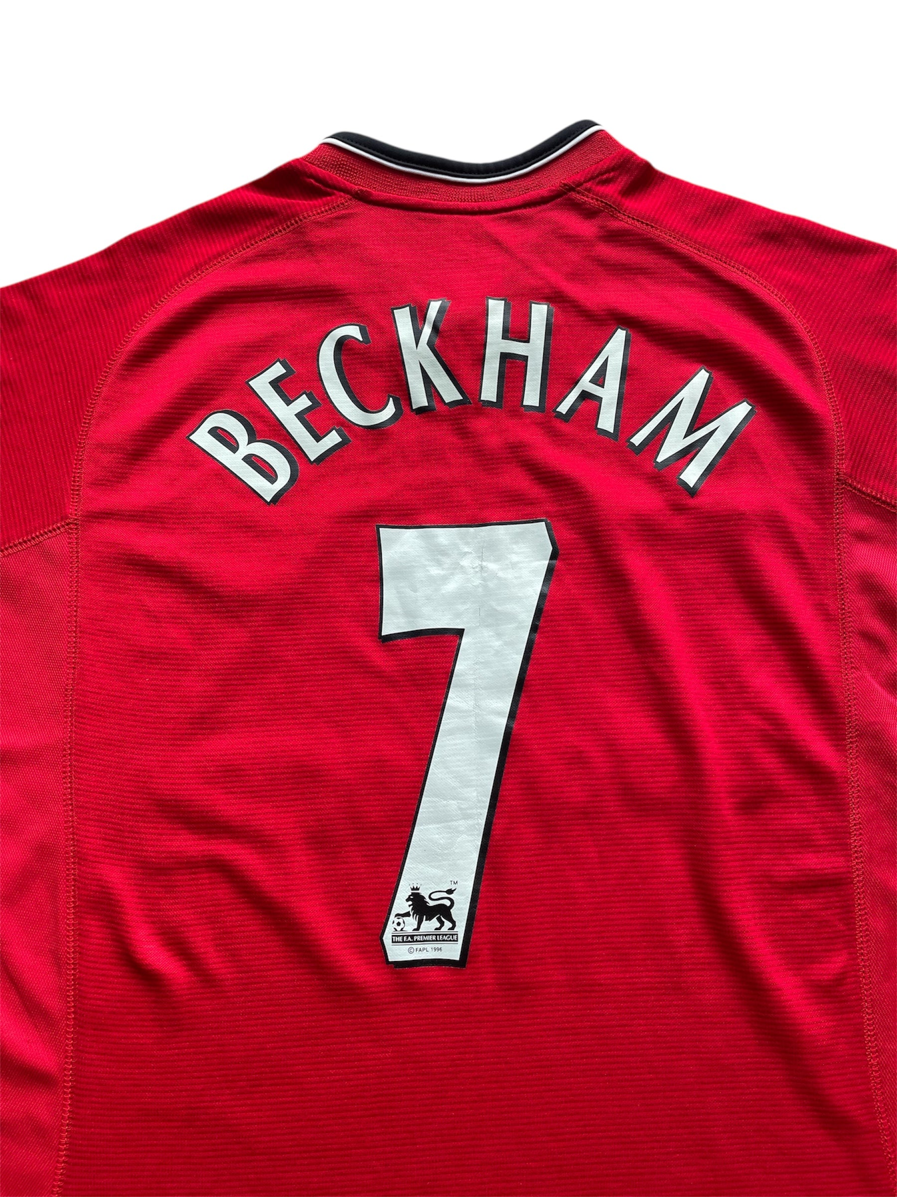 2000/02 Manchester United Home Shirt Beckham 7 - (M)