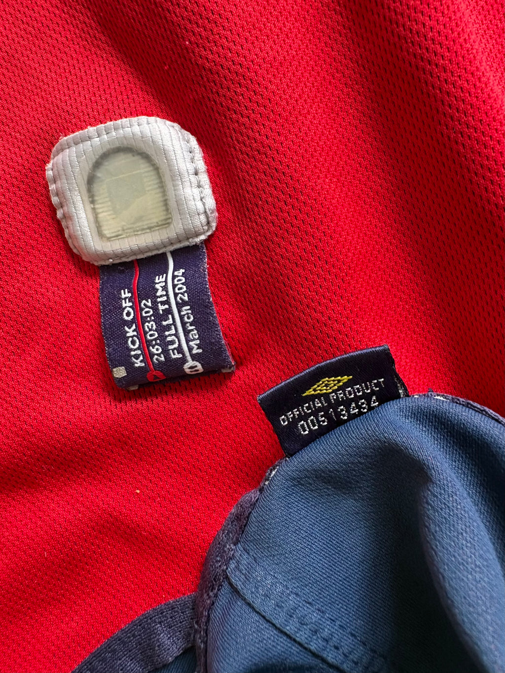 2002/04 England Away Shirt - (L)
