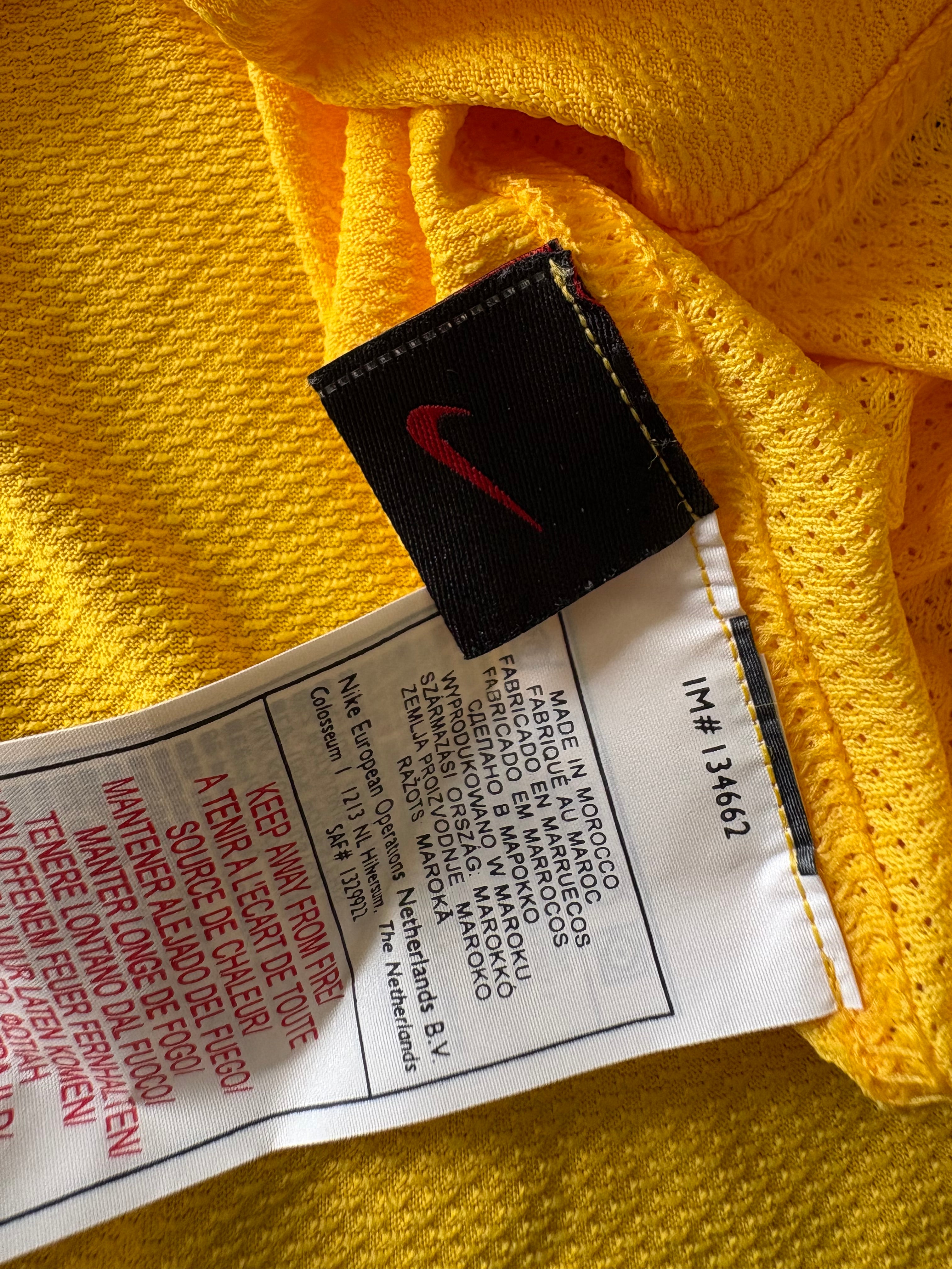 2006/08 Brazil Home Shirt Kaka 8 - (M)