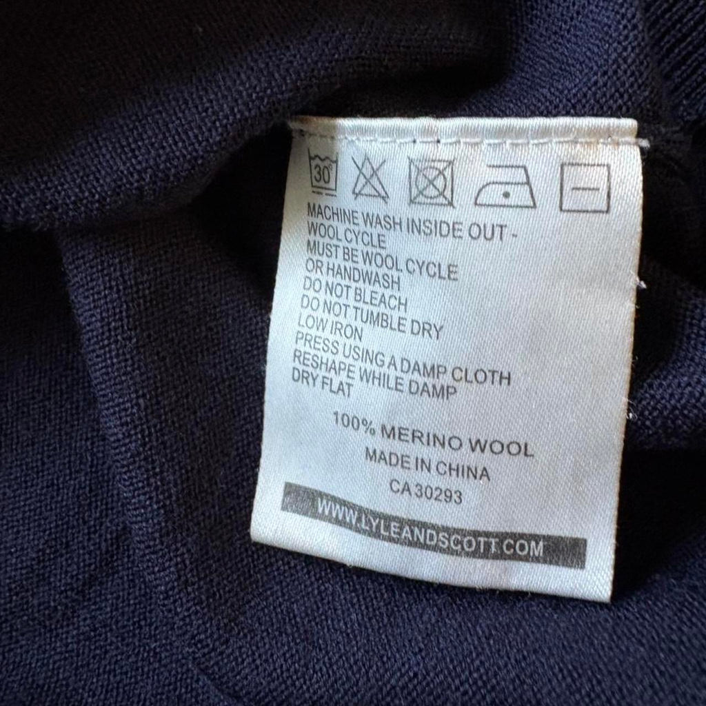 Vintage Lyle & Scott Lightweight Navy Jumper (XL)