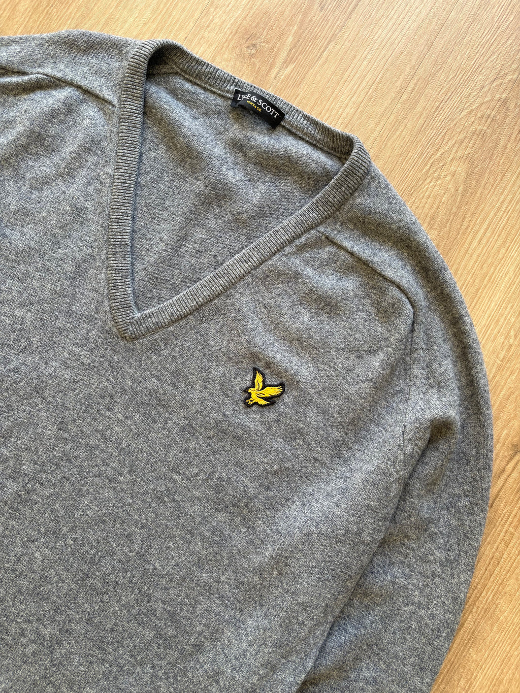 Vintage Lyle & Scott Grey V-Neck Sweater Jumper (XXL)