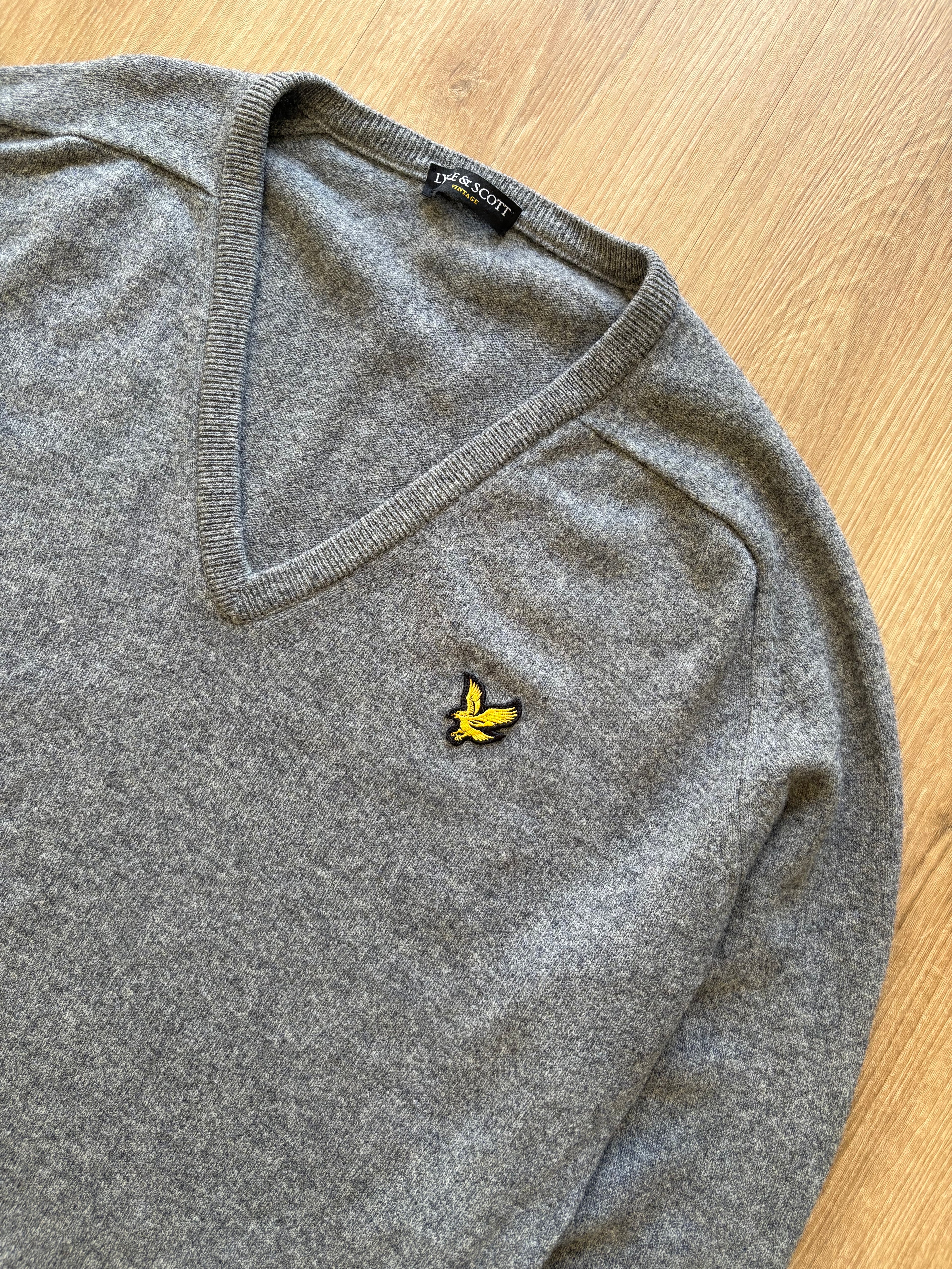 Vintage Lyle & Scott Grey V-Neck Sweater Jumper (XXL)