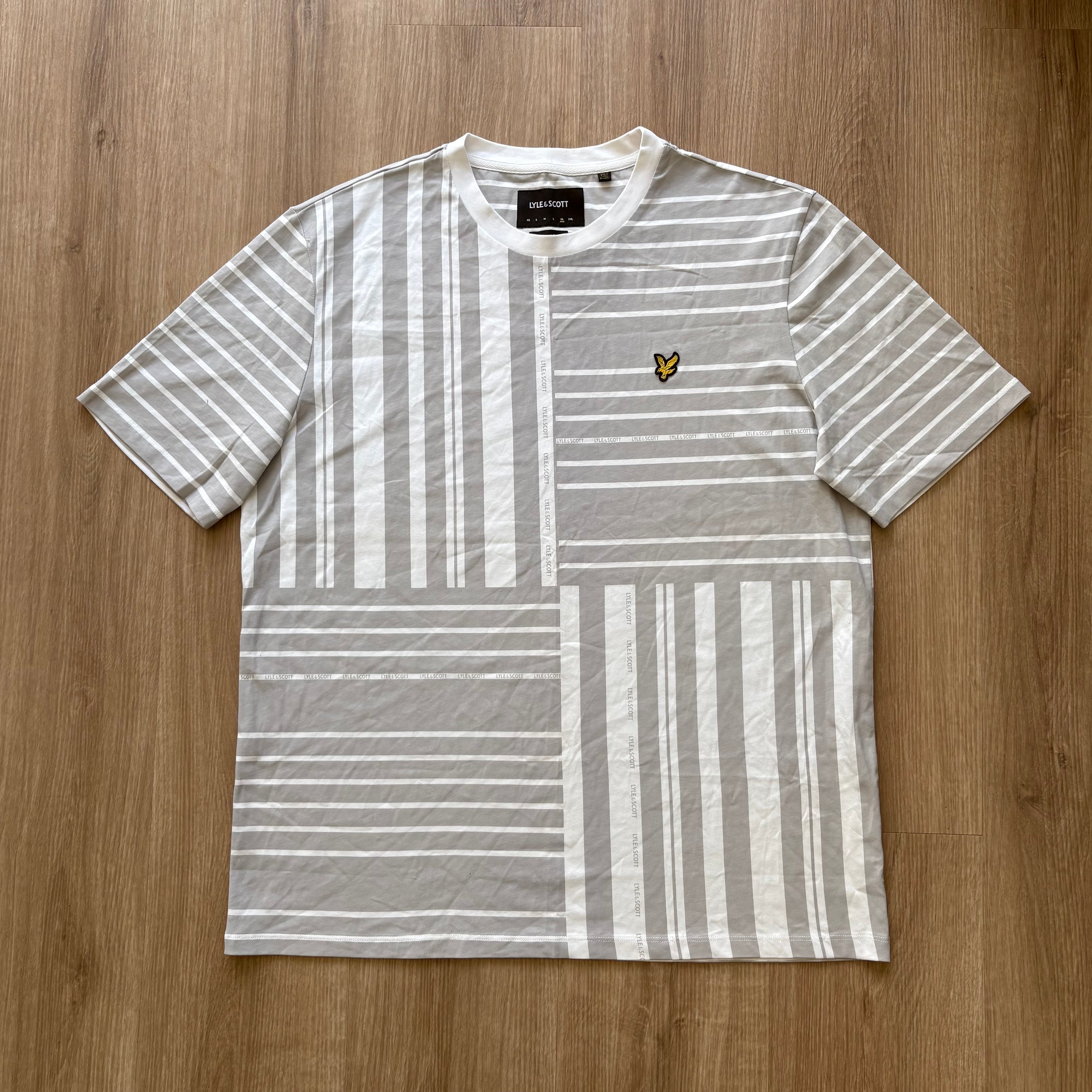 Vintage Lyle & Scott White & Grey T-Shirt (XL)